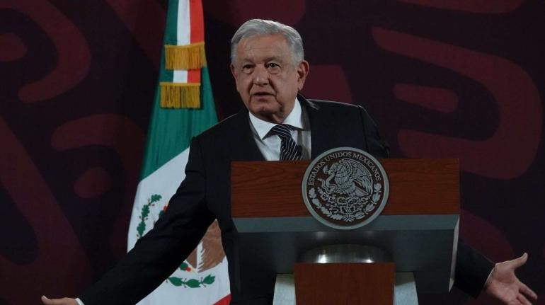 Palacio Nacional permanecerá amurallado hasta después de las elecciones: AMLO