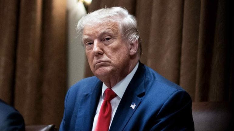 La Casa Blanca quiere deshacerse de Trump por ser un rival político, según el Kremlin