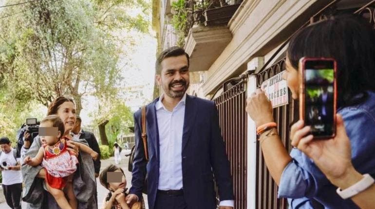 Alvarez Maynez casilla Roma tu no vives