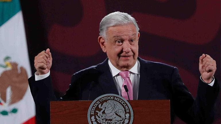 AMLO promete defender el litio, tras queja de minera china