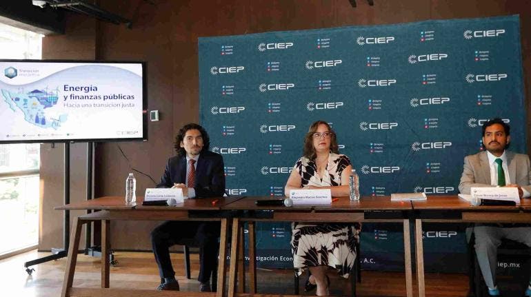 Espera CIEP, Claudia Sheinbaum acelere la transición energética