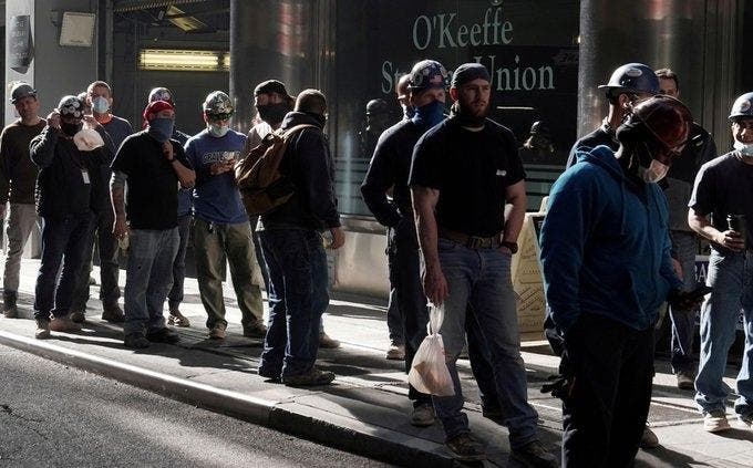 Solicitudes de ayuda por desempleo en EU ascienden a su máximo de 10 meses