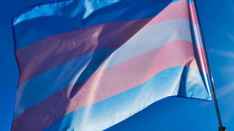 Hombres trans callan por machismo, violencia física y psicológica 