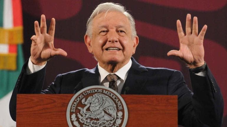 AMLO arremete contra jueces por haber invalidado la Ley de la Industria Eléctrica