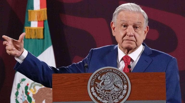 Apagón informático sí afectó vuelos internacionales en el AICM AMLO