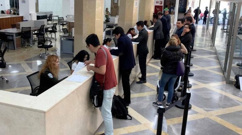 asilados migrantes AMLO INM