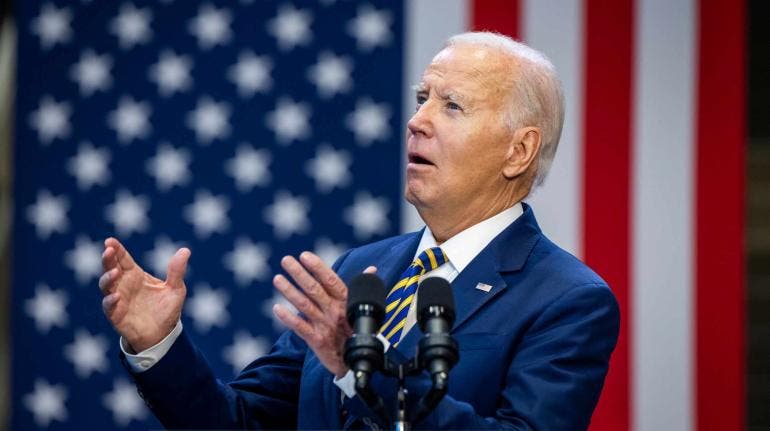 Biden deja contienda