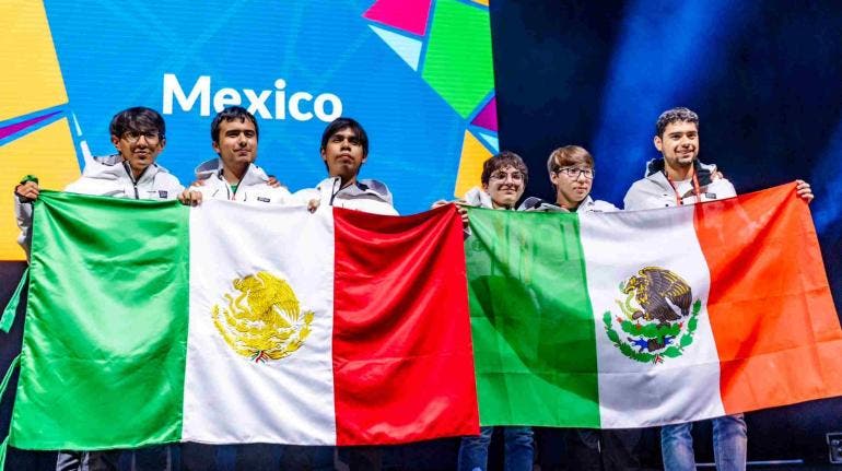 Estudiantes mexicanos ganan medalla de oro en Olimpiada Internacional de Matemáticas