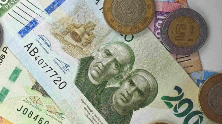 Ingresos tributarios suben un 6.1% en el primer semestre, destaca AMLO 