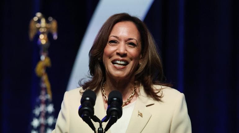 Kamala Harris aventaja Trump Morning Consult