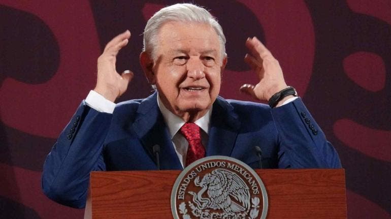 ‘Lo invitamos aquí y hacemos la entrevista pública’: AMLO sobre nuevo reportaje de Tim Golden