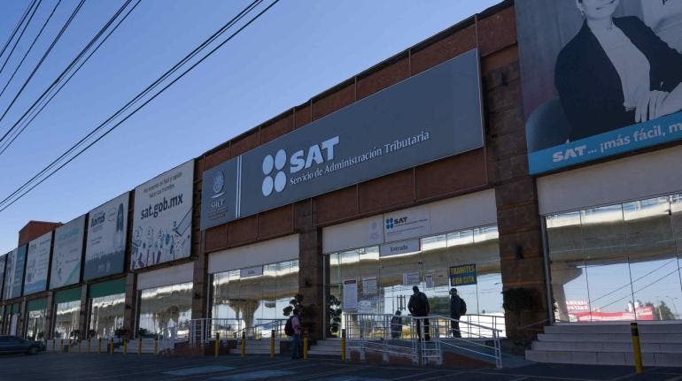 SAT ingresos tributarios OCDE