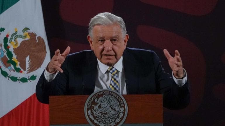 Soy un presidente naco y chairo, no soy fifi, pertenezco al pueblo AMLO