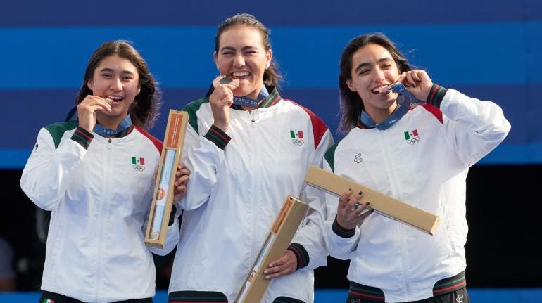 tiro arco femenil bronce Mexico AMLO