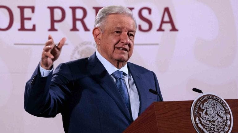 AMLO culpa a gobiernos anteriores del desempeño de México en París 2024