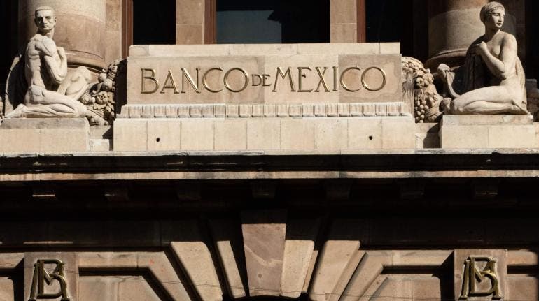Banxico reduce proyeccion PIB