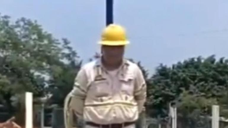 CFE amarran empleado Veracruz