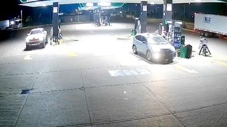 Cuen Ojeda Sinaloa gasolinera Mayo Zambada