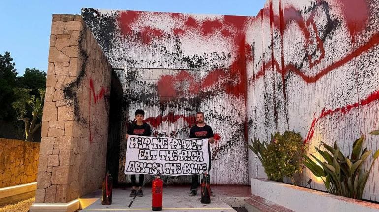 Milei urge a Sánchez a garantizar la seguridad de argentinos en España tras 'caso Messi'