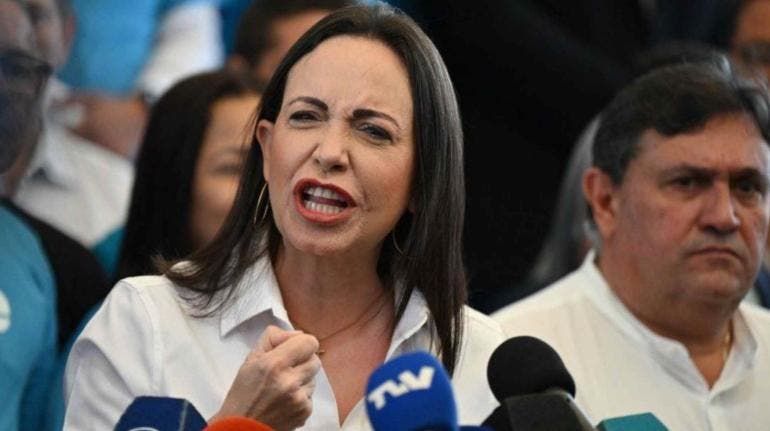 Fallo del Supremo muestra ‘complicidad con el fraude’ y ‘hunde más a Maduro’: Machado 