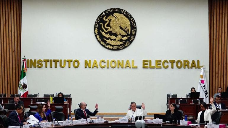 INE mayoria calificada Morena diputados