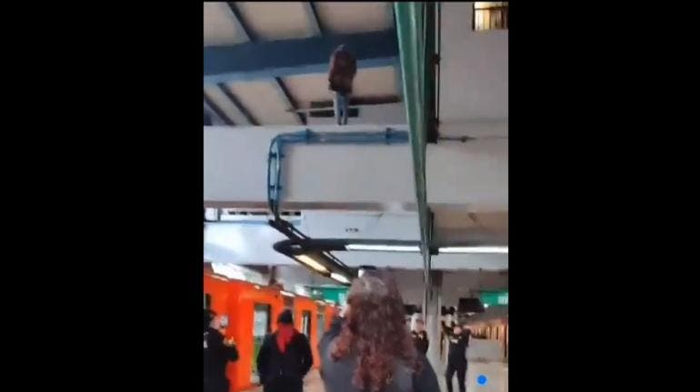 Intento suicidio Metro Constitucion 1917
