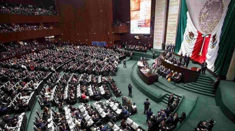Jueza ordena suspender la discusión de la reforma judicial en la Cámara de Diputados
