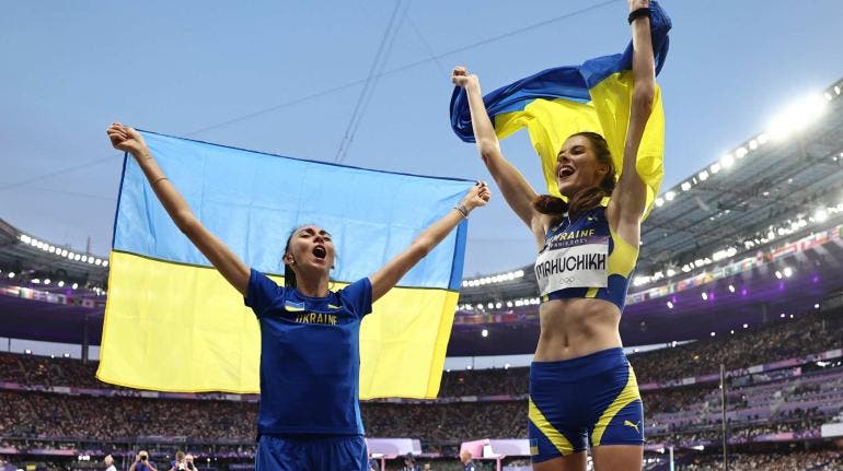 Yaroslava Mahuchikh oro salto altura