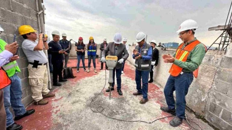 Alcalde de Iztacalco anuncia demolición de pisos construidos ilegalmente