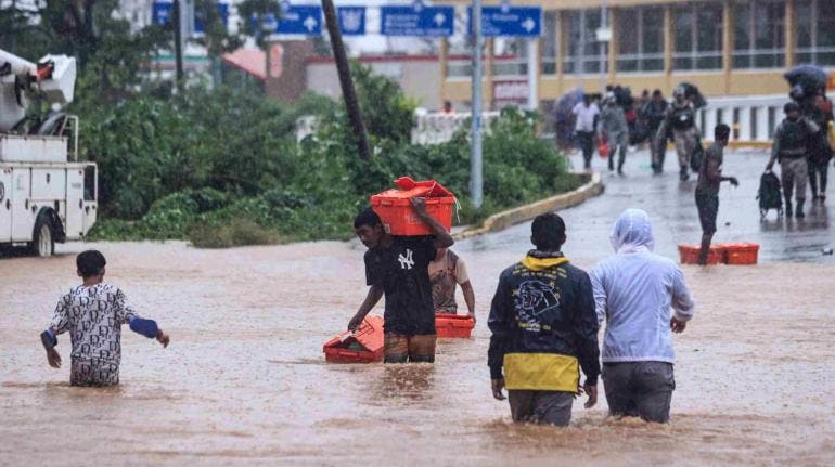 AMLO destaca rescate en Acapulco y lamenta muerte de ocho personas tras paso de ‘John’