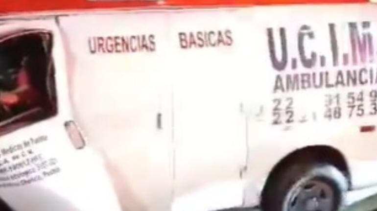 Calzada Zaragoza Puebla paramedico muere