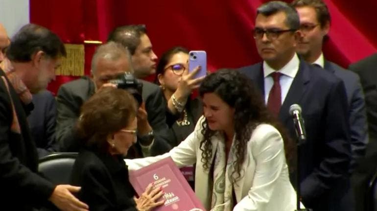 Ifigenia Martinez Luisa Maria Alcalde entrega sexto informe