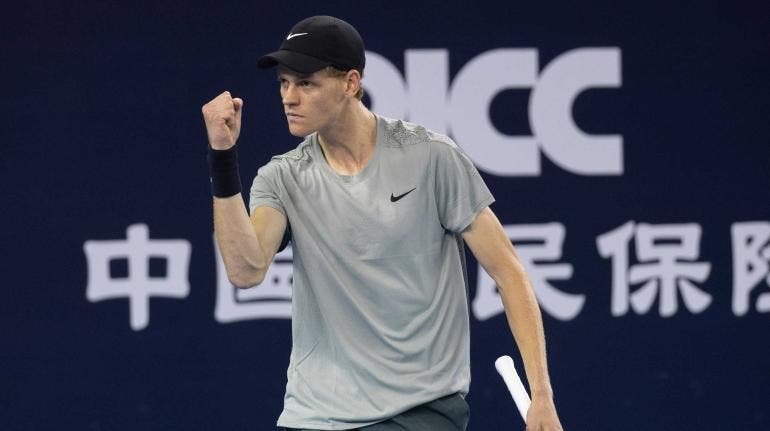 Jannik Sinner avanza a las semifinales del Abierto de China