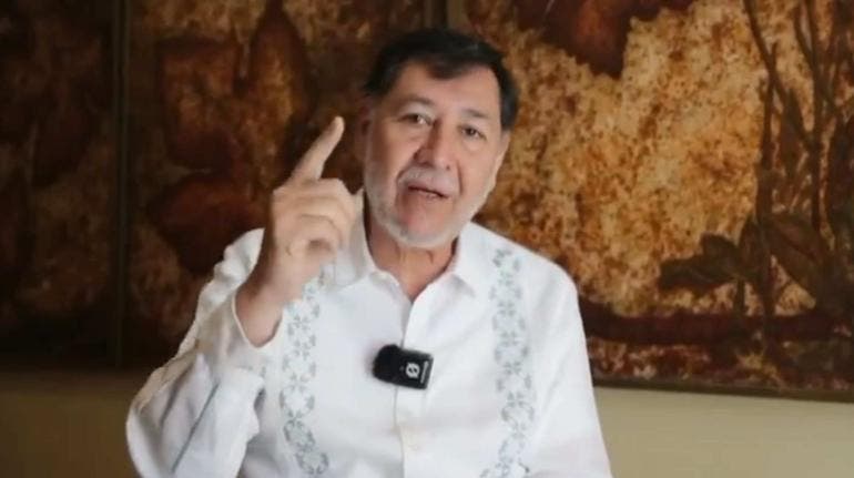 (video) Fernández Noroña relata agresión en sala del AICM