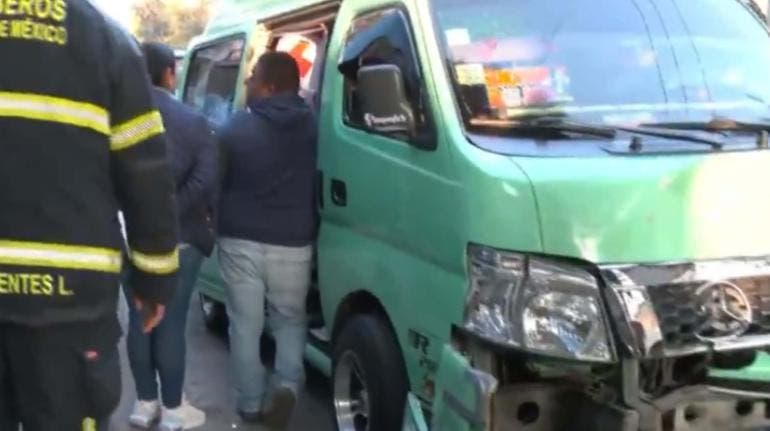choque combi camioneta Anahuac CDMX