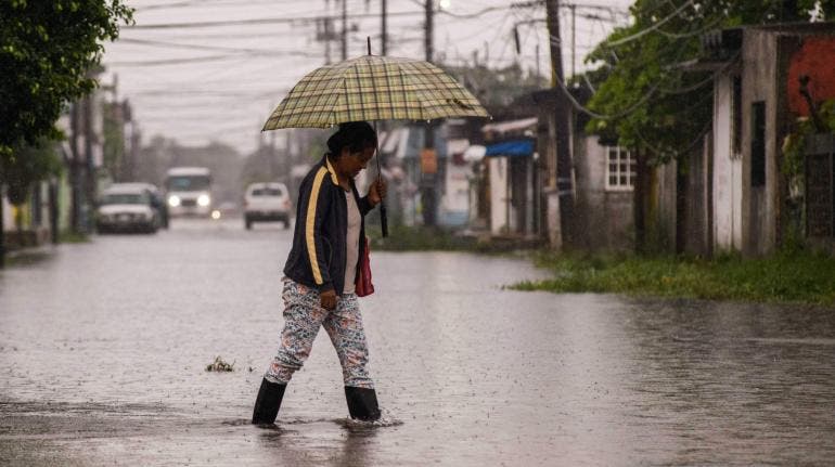 depresion tropical Once E Guerrero Oaxaca Sheinbaum