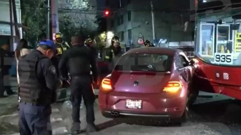  Accidente vial afecta la Línea 7 del Metrobús 