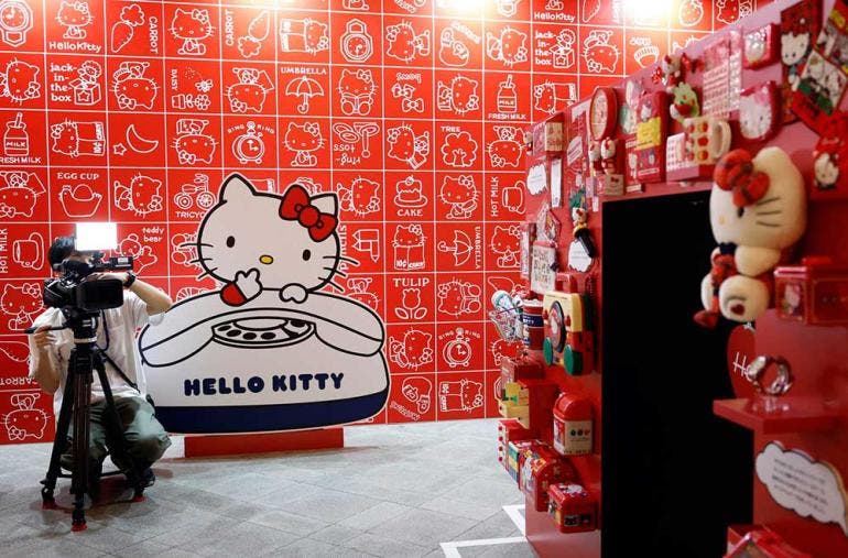 El icónico personaje nipón Hello Kitty cumplirá 50 años el viernes y para celebrarlo el Museo Nacional de Tokio (EFE)