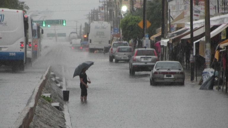 huracan Milton categoria 4 Mexico lluvias