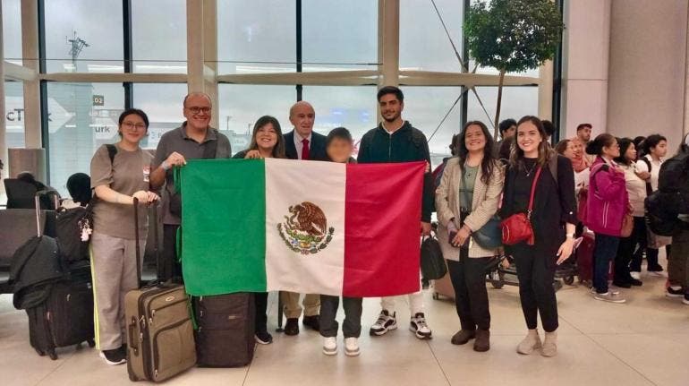 siete mexicanos salen Libano Israel SRE
