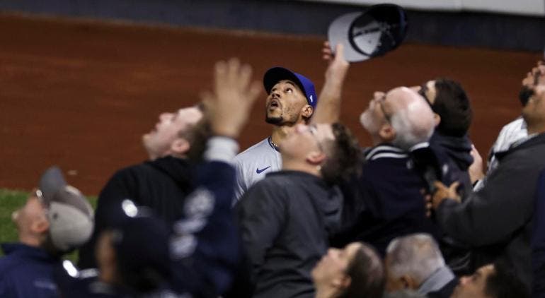 Yankees vetan a aficionados