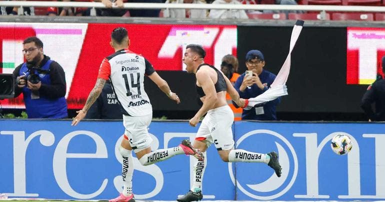 Aldo Rocha anotó el penalti de la victoria