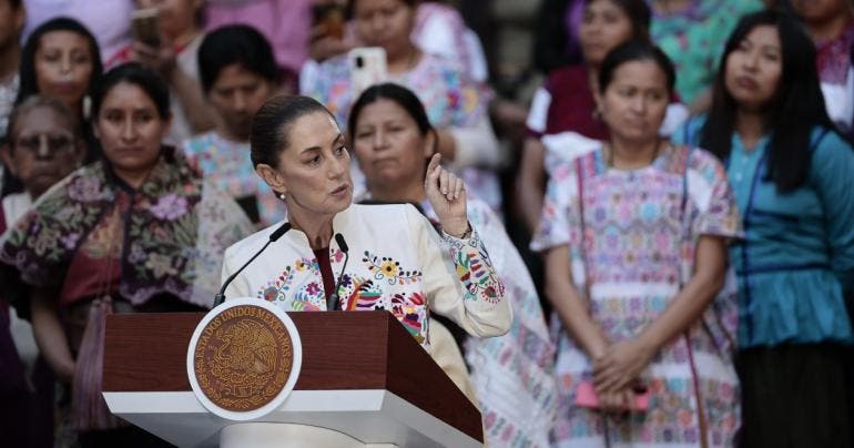 Claudia Sheinbaum Original inaugura indigenas