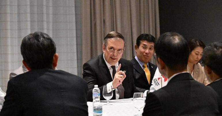 Ebrard inversiones japoneses