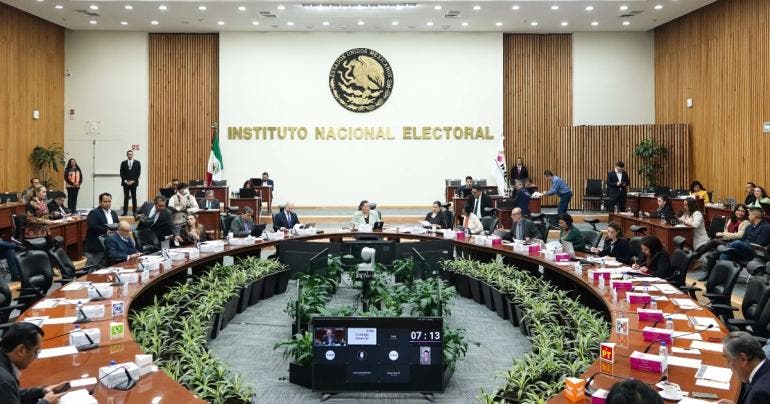 INE Sheinbaum critica presupuesto reforma judicial