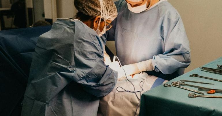 Neurocirujano italiano afirma estar preparado para hacer el primer trasplante de cabeza
