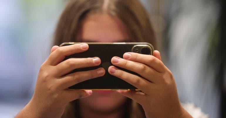 proyecto prohibir celulares Sao Paulo Brasil