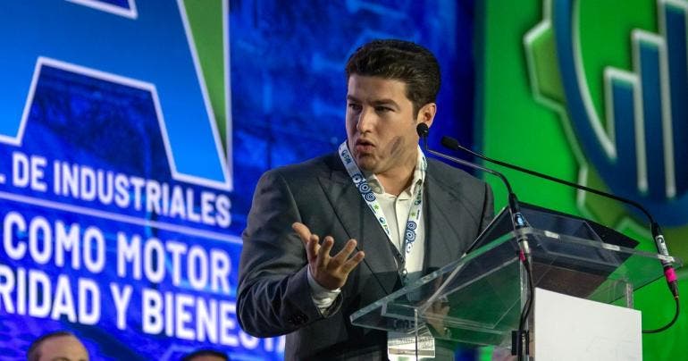 Samuel García crítica a Musk por ‘secretaría de robots’ de Trump