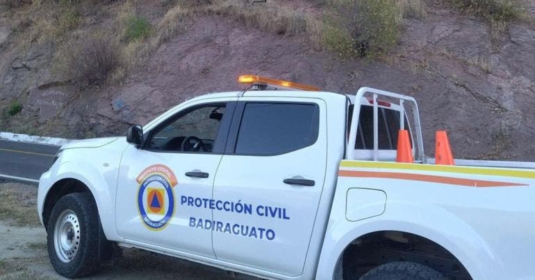 Sinaloa mina derrumbe Badiraguato cinco atrapados