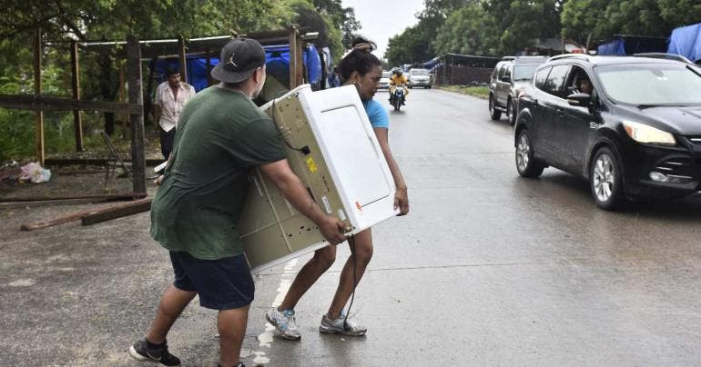 Tormenta tropical ‘Sara’ deja más de 20 mil afectados y 3 desaparecidos en Honduras 